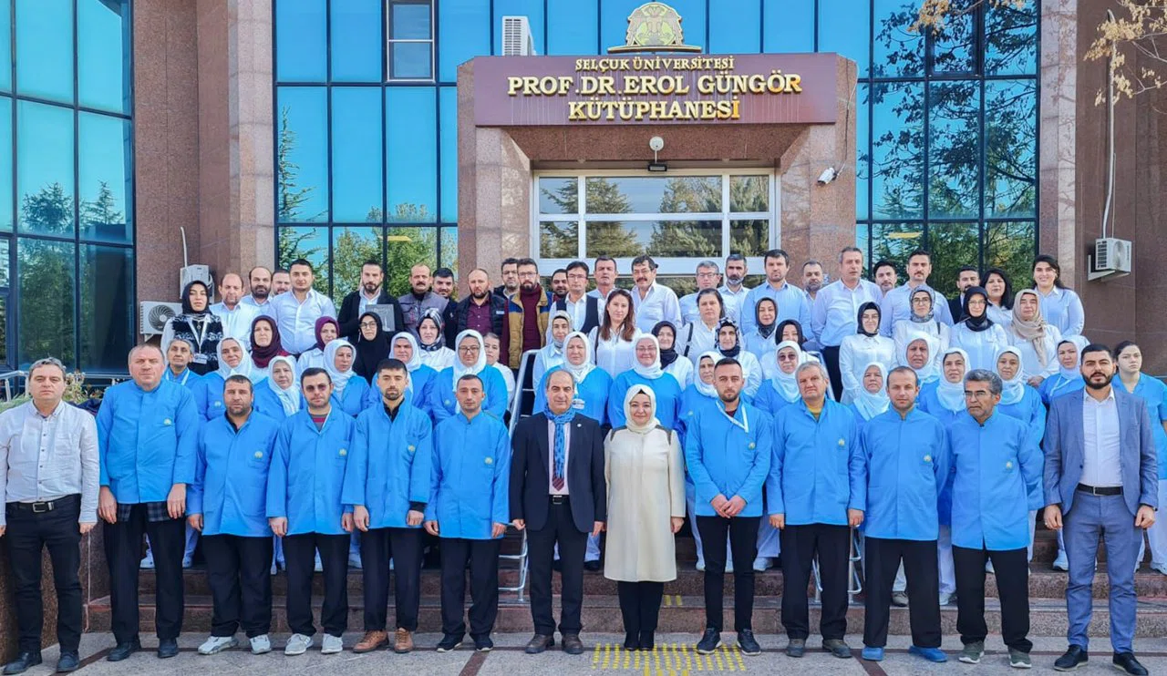 Selçuk Üniversitesinde Konaklama İşletmelerinde Etkili Örgütsel İletişim Semineri