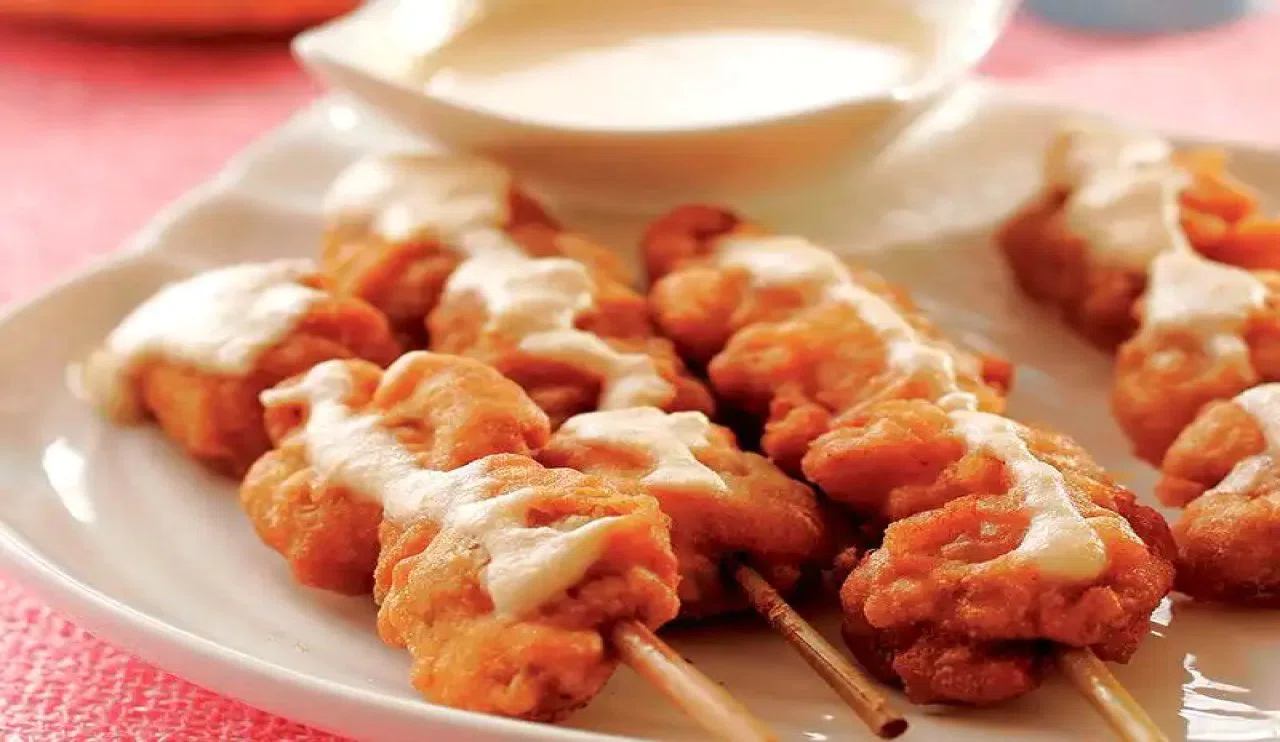 Vakit kaybetmeden deneyin! Midye tava ve yanında nefis bir şekilde uyum sağlayan tarator sosu nasıl yapılır?