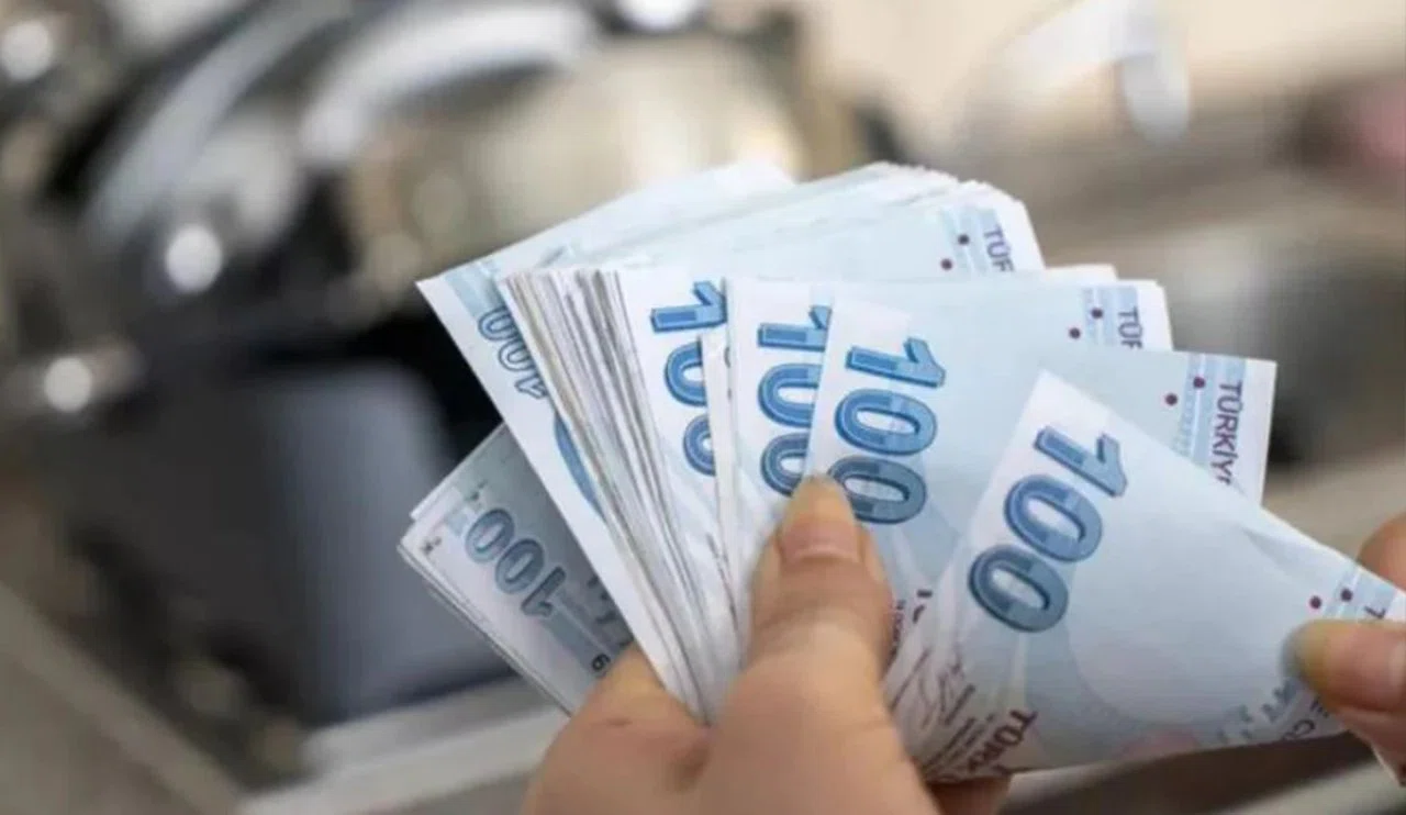 Asgari ücrete 'tek zam' kararı enflasyona yenik düşecek