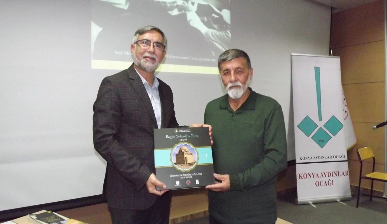 Şems Konya dostuydu