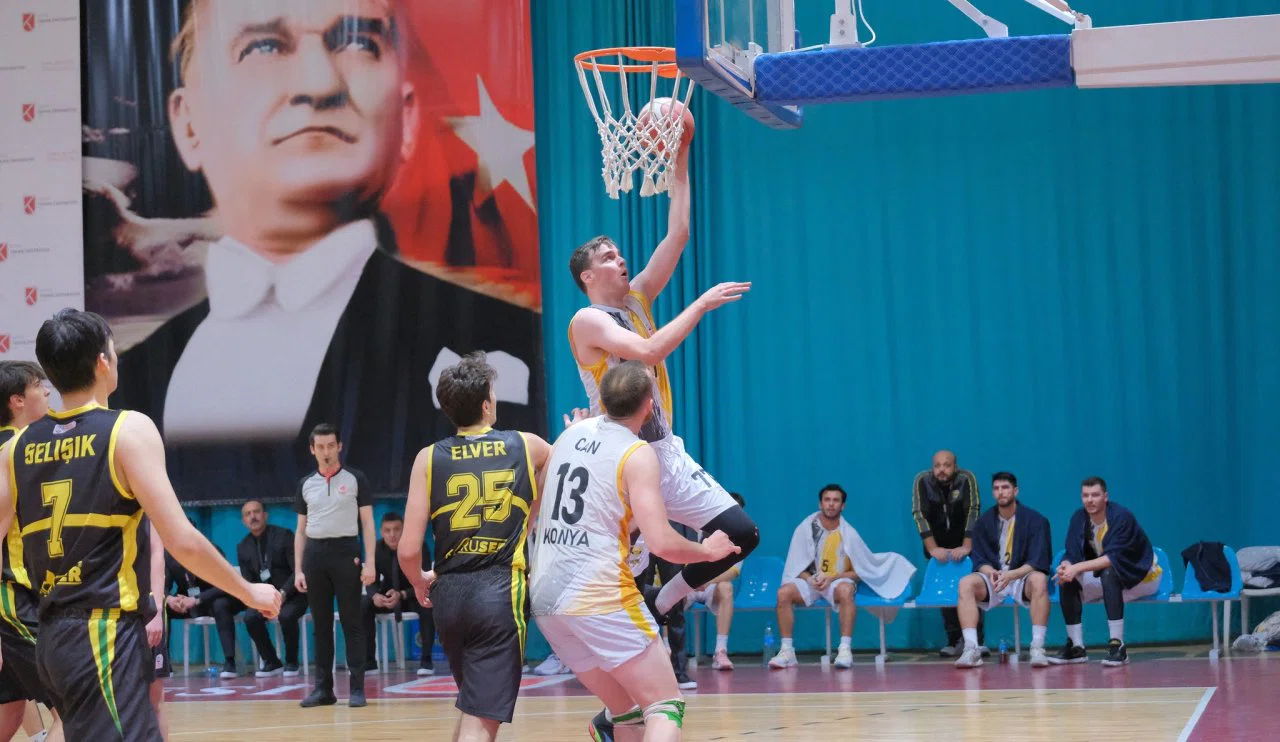 Konya Büyükşehir, 5'te 5 peşinde