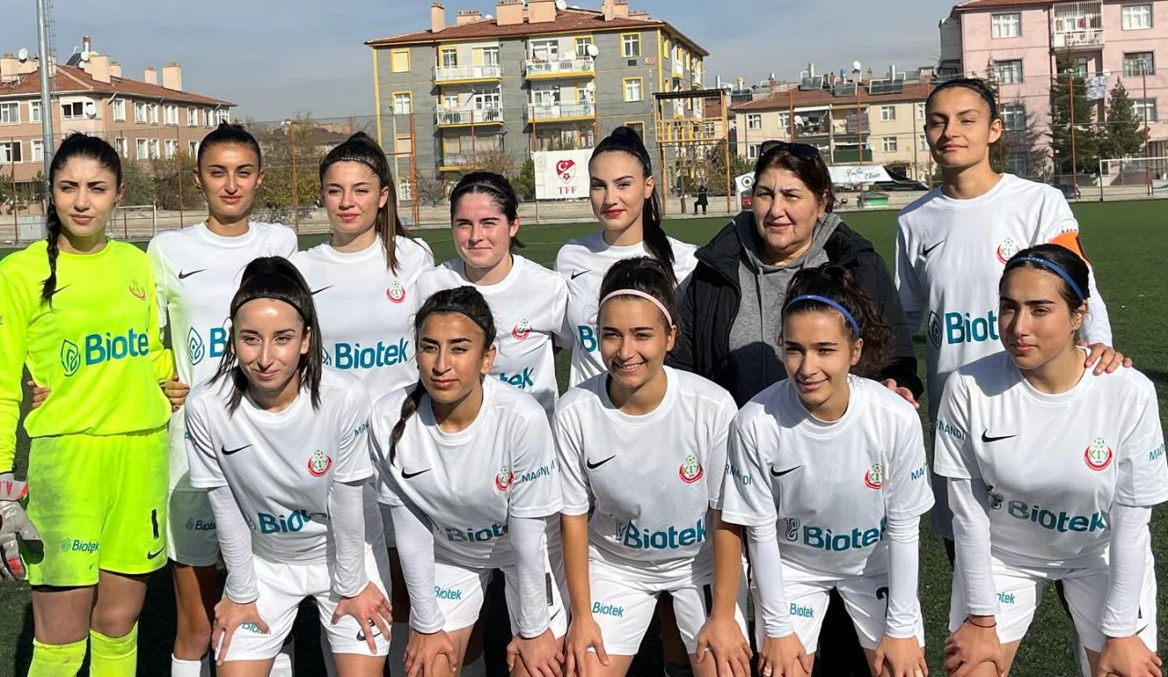 Konya İdmanyurdu, ilk galibiyeti hedefliyor