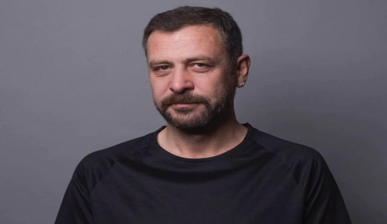 Nejat İşler: Başarılı Bir Oyuncu ve Yönetmen Aslında Kimdir?