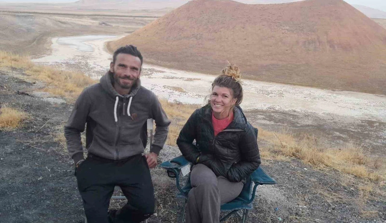 Fransız turistler Konya’daki gölden vazgeçmiyor: Kamp için geldiler