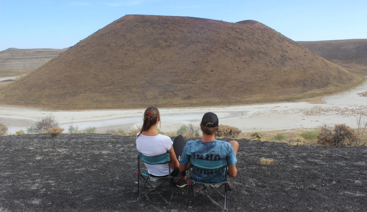 Turist çiftler Konya'nın nazar boncuğuna hayran kaldılar!