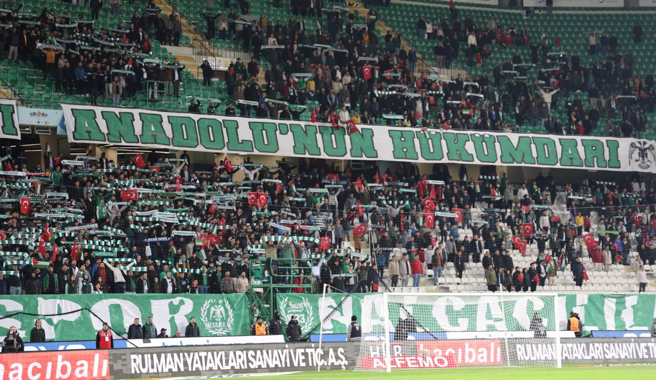 Konyaspor maçında Filistin’e büyük destek