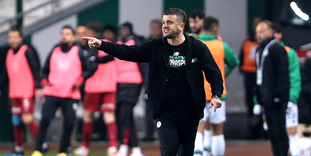 Konyaspor'da Hakan Keleş’ten sağ bek açıklaması