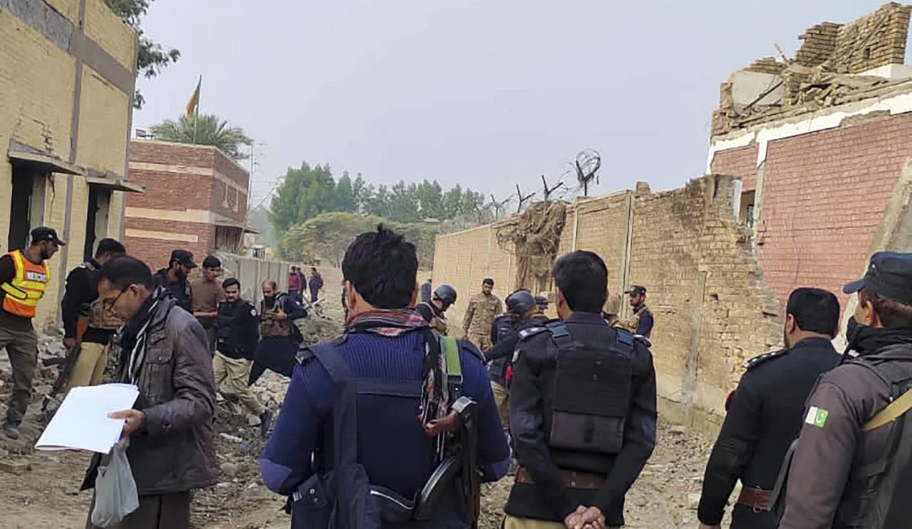 Pakistan'da terör saldırıları artıyor: 27 kişi hayatını kaybetti