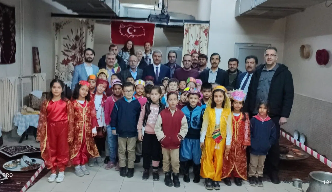 Gelenekten Geleceğe sergisi açıldı