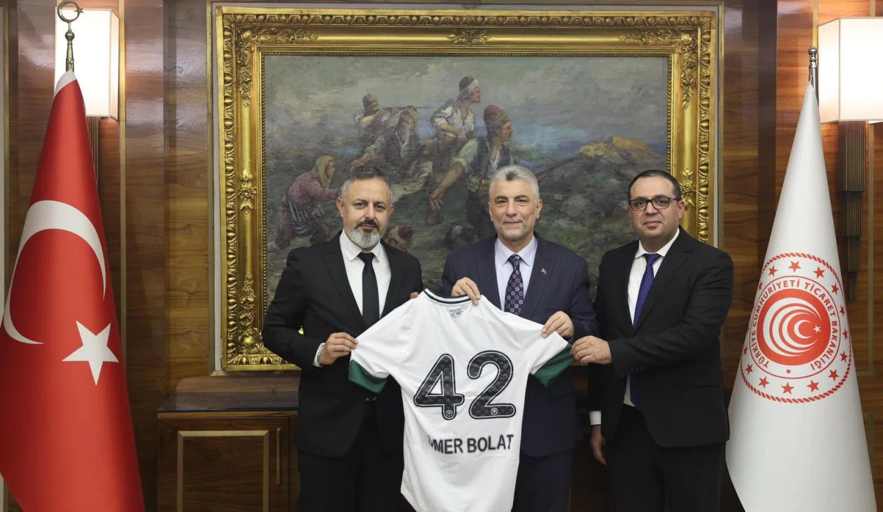 Konyaspor'dan Bakan Bolat'a ziyaret