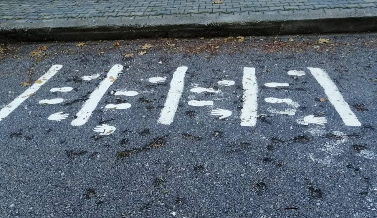 Konya'da okulların bahçelerindeki o işaretler ne anlama geliyor?