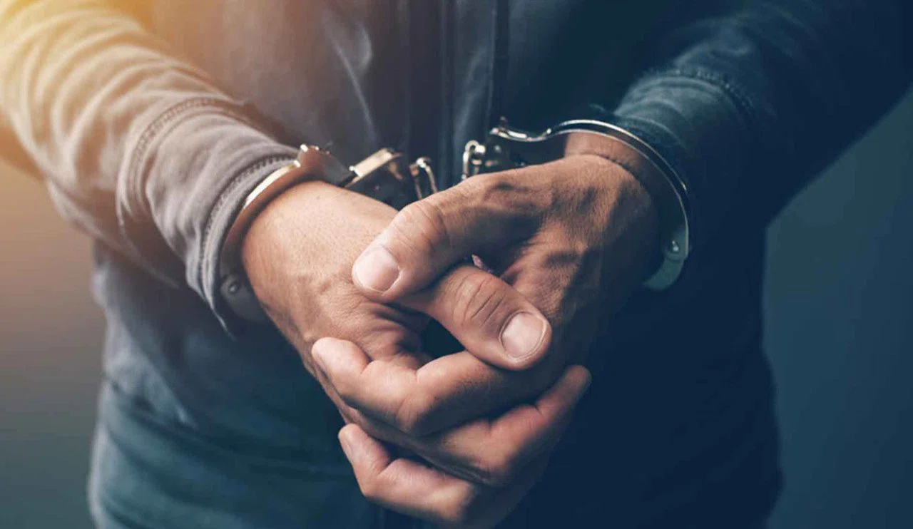 Şok uygulamalarla aranıyorlardı! Bakın nasıl yakalandılar...