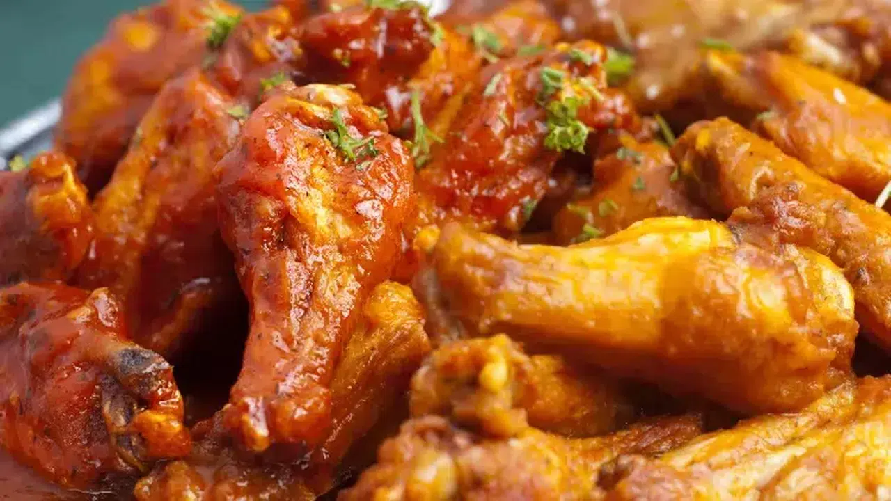 Buffalo Wings Tarifi: Evde lezzetli buffalo Wings yapmanın püf noktaları