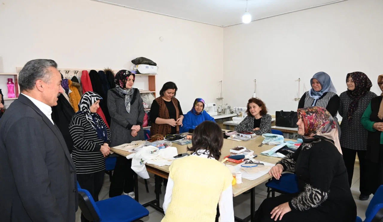 Konyalı Başkan Tutal'dan o kursiyerlere hediye!