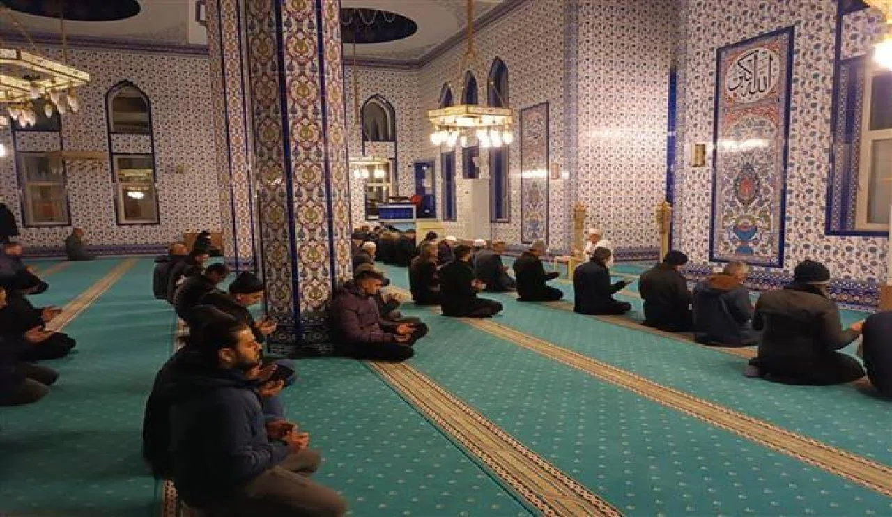 Erbaş duyurdu! Şehitler için camilerde dua edilecek