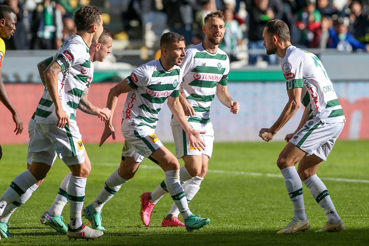 Konyaspor'da Cikalleshi yıldızlaştı