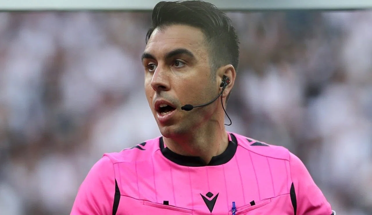 Fenerbahçe Galatasaray maçının hakemi Arda Kardeşler kimdir, nereli ve kaç yaşında?