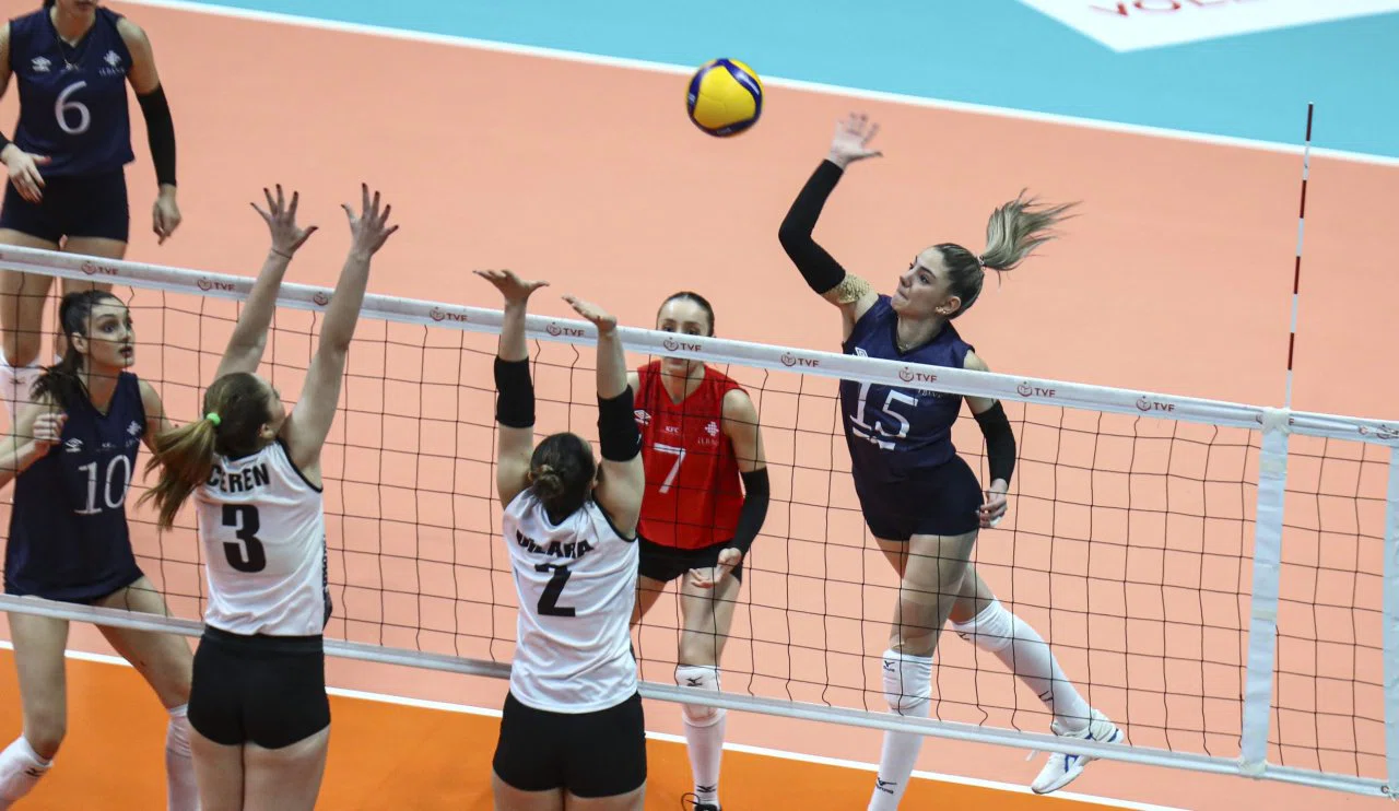 Voleybolda Ereğli üzgün döndü