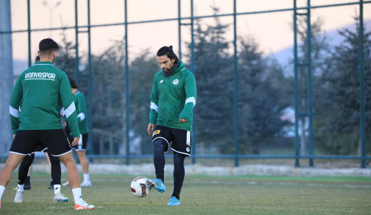 Konyaspor'un deneyimli forveti takıma dönmeye hazırlanıyor