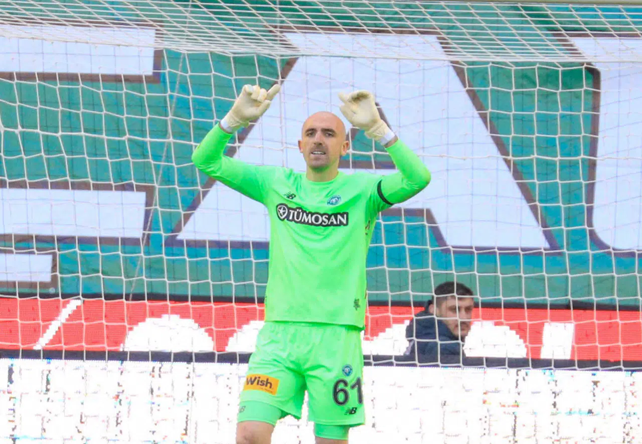 Konyasporlu oyuncu altın karmada