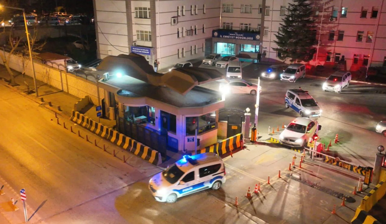 Konya'da zehir tacirlerine bir darbe daha! 5 kişi tutuklandı