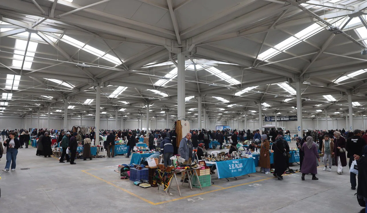 Konya'da bu pazar tüketim çılgınlığının önüne geçiyor! Yoğun ilgi...
