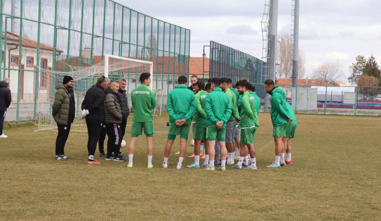 1922 Konyaspor'da tempo yükseliyor