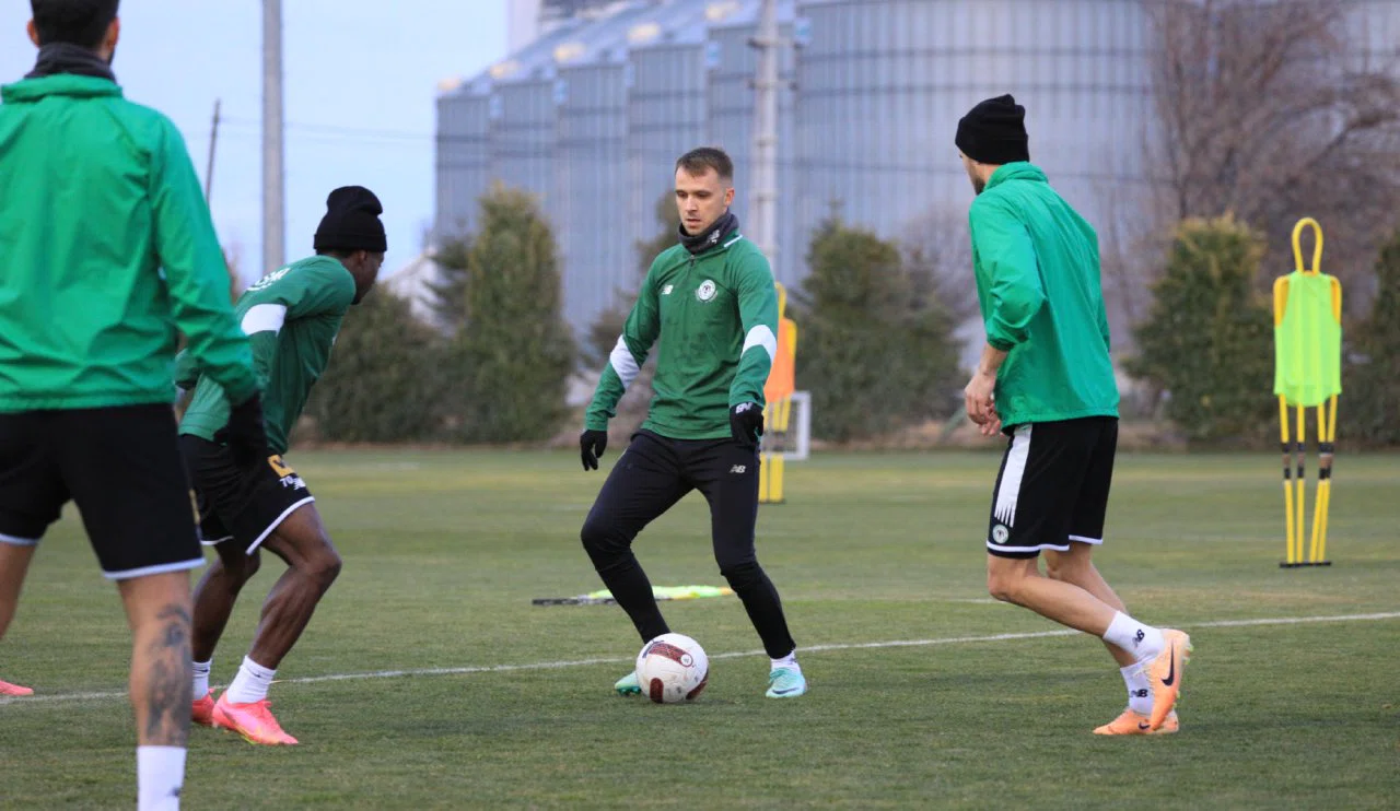 Konyaspor, İstanbul kampı için yola çıkıyor
