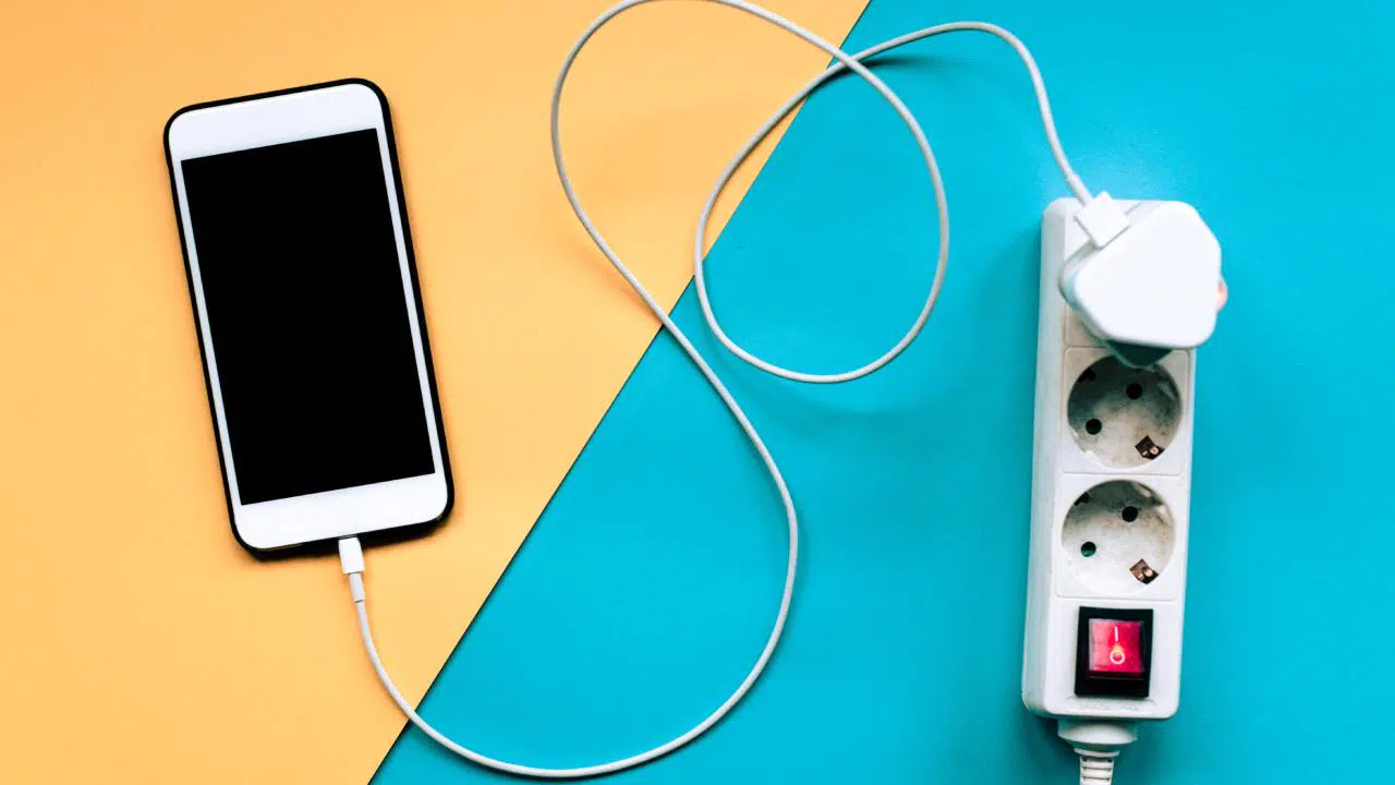 Bu yöntemlerle cep telefonunuzun şarj ömrü uzayacak! Hızla biten pil derdinden kurtulun
