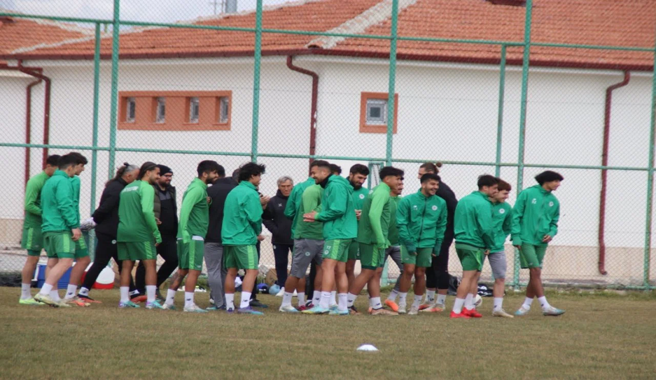 1922 Konyaspor, Antalya'ya gitti