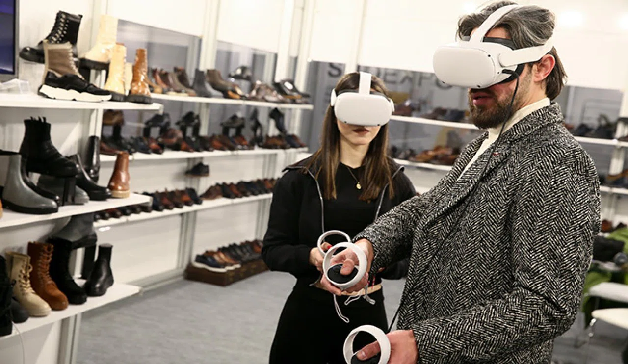 Ayakkabılar, Metaverse’te “Ayakta Gör”ülecek