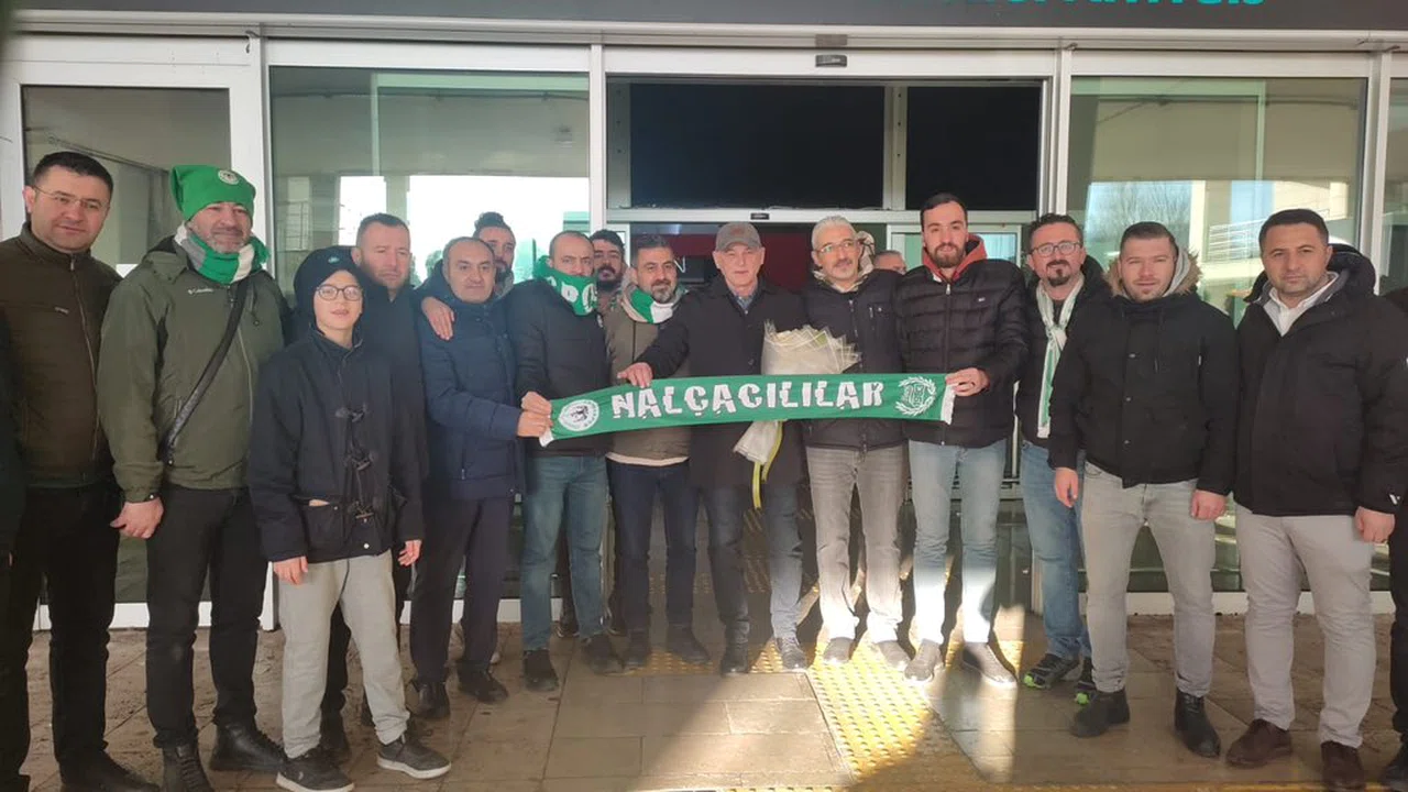 Omerovic’i Konyasporlu taraftarlar coşkuyla karşıladı