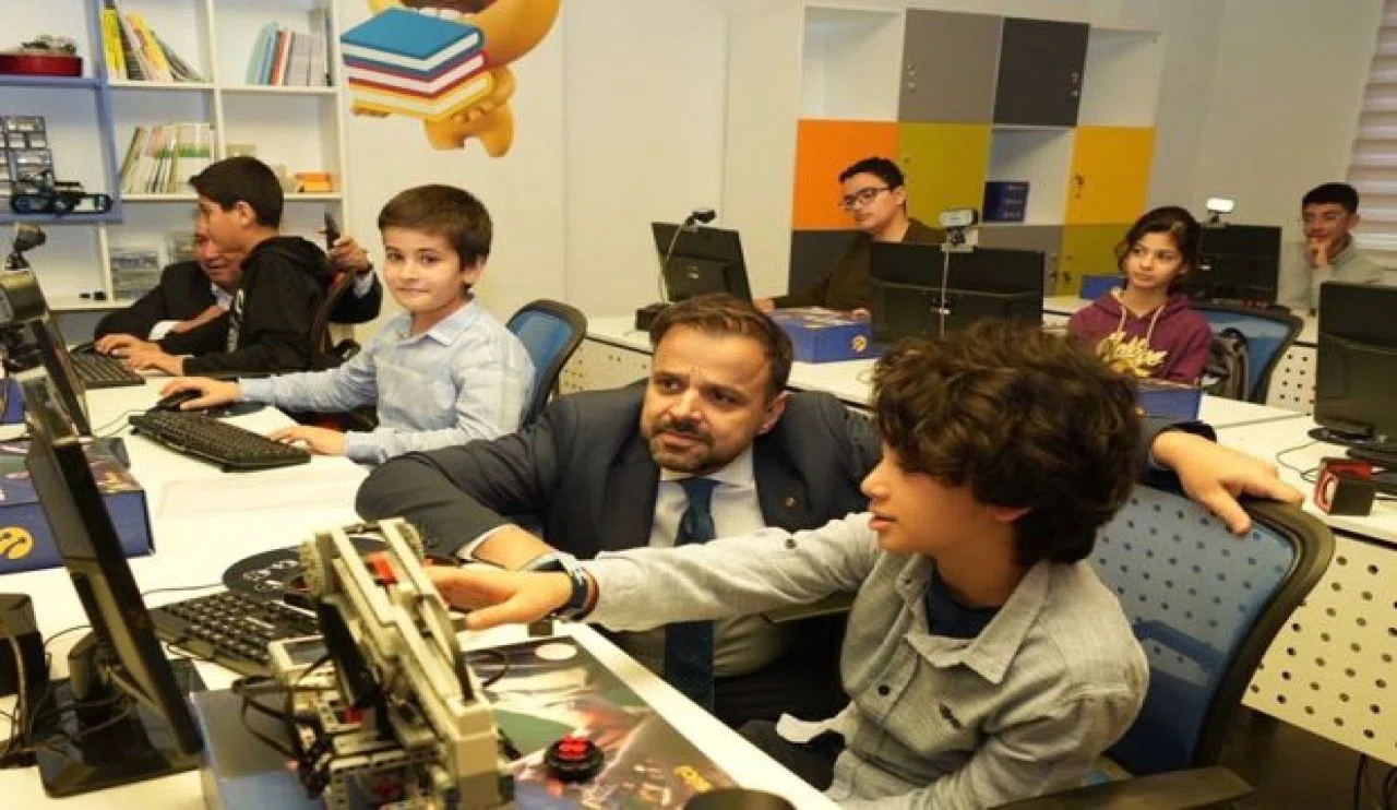 Turkcell, "Zeka Gücü" İle Türkiye'nin Yarınlarını Şekillendiriyor