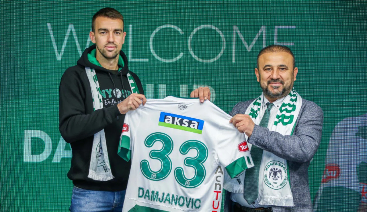 Konyaspor'da Sırp stoper imzayı attı