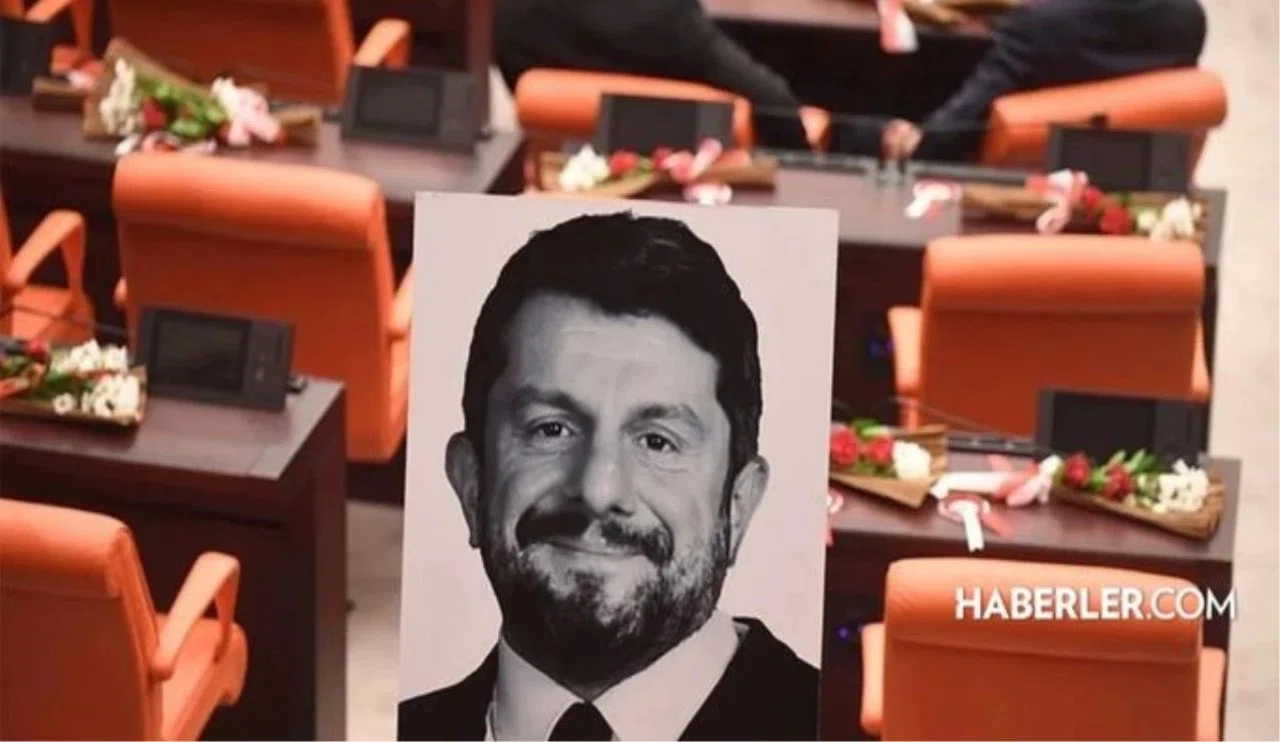 Tip Üyeleri Can Atalay'ın Milletvekilliğinin Düşürülmesini Protesto Etti