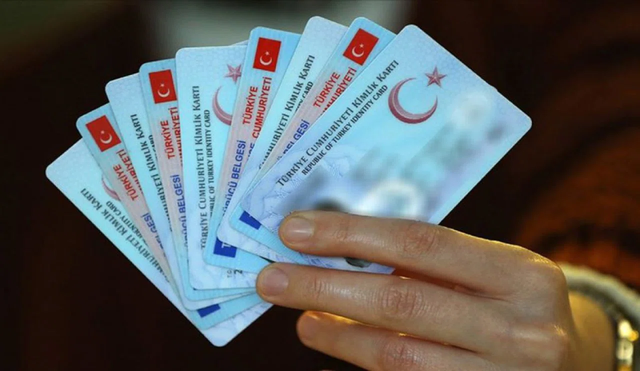 Bakanlık açıkladı: Eski ehliyetler yenisiyle değiştirilmek zorunda!