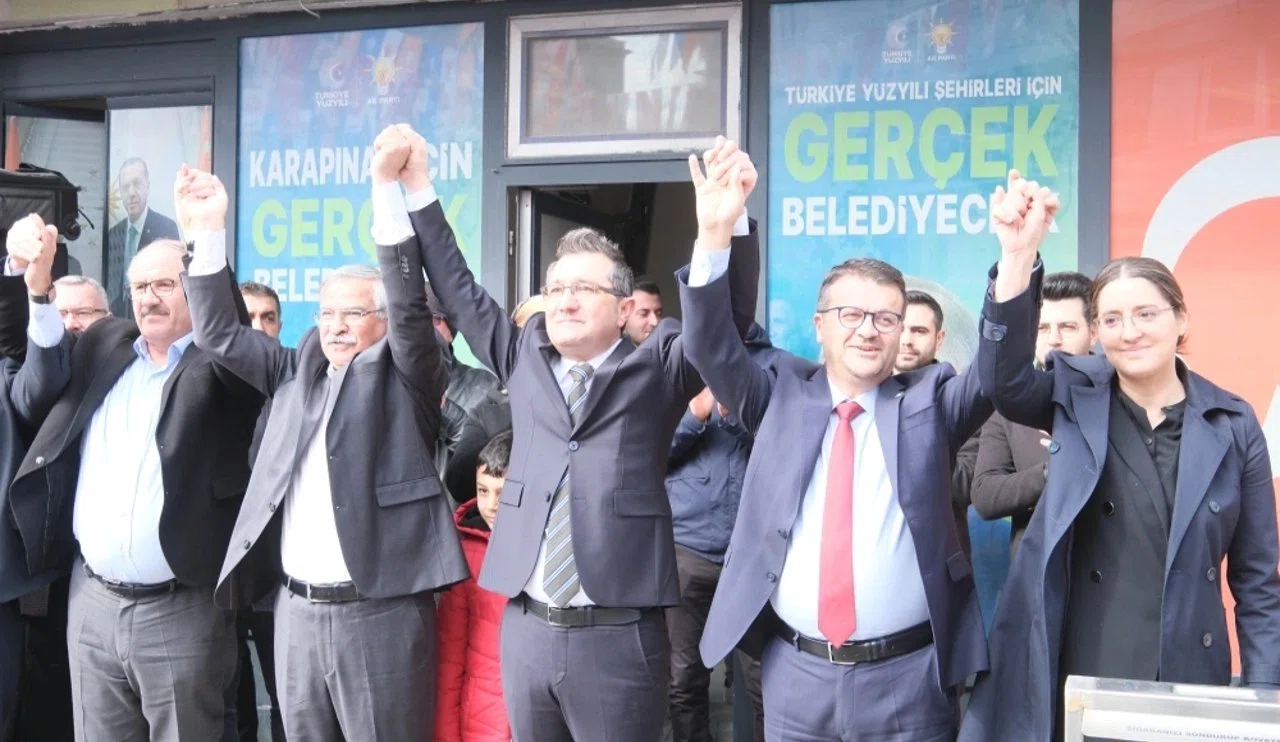 Karapınar'da AK Parti rüzgarı! Seçim Koordinasyon Merkezi açıldı