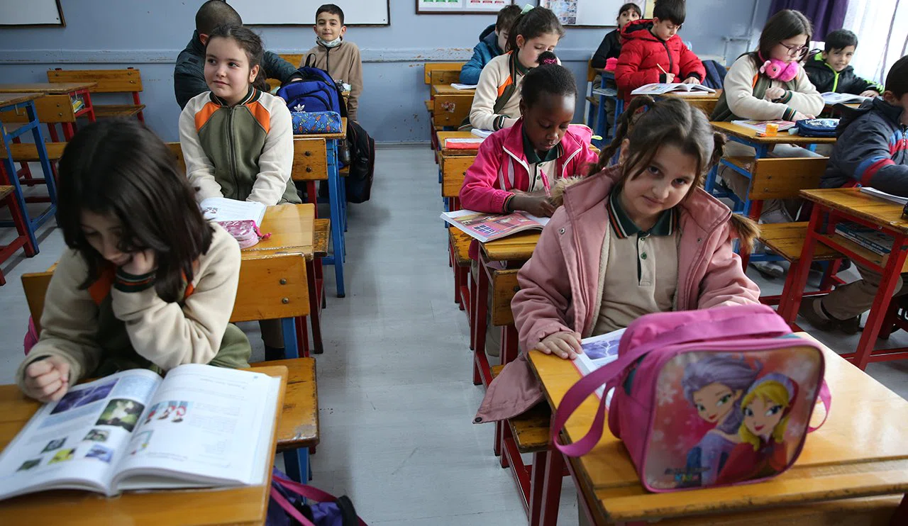 Ara tatil bitti, öğrenciler okullarına dönüş sevinci yaşadı!