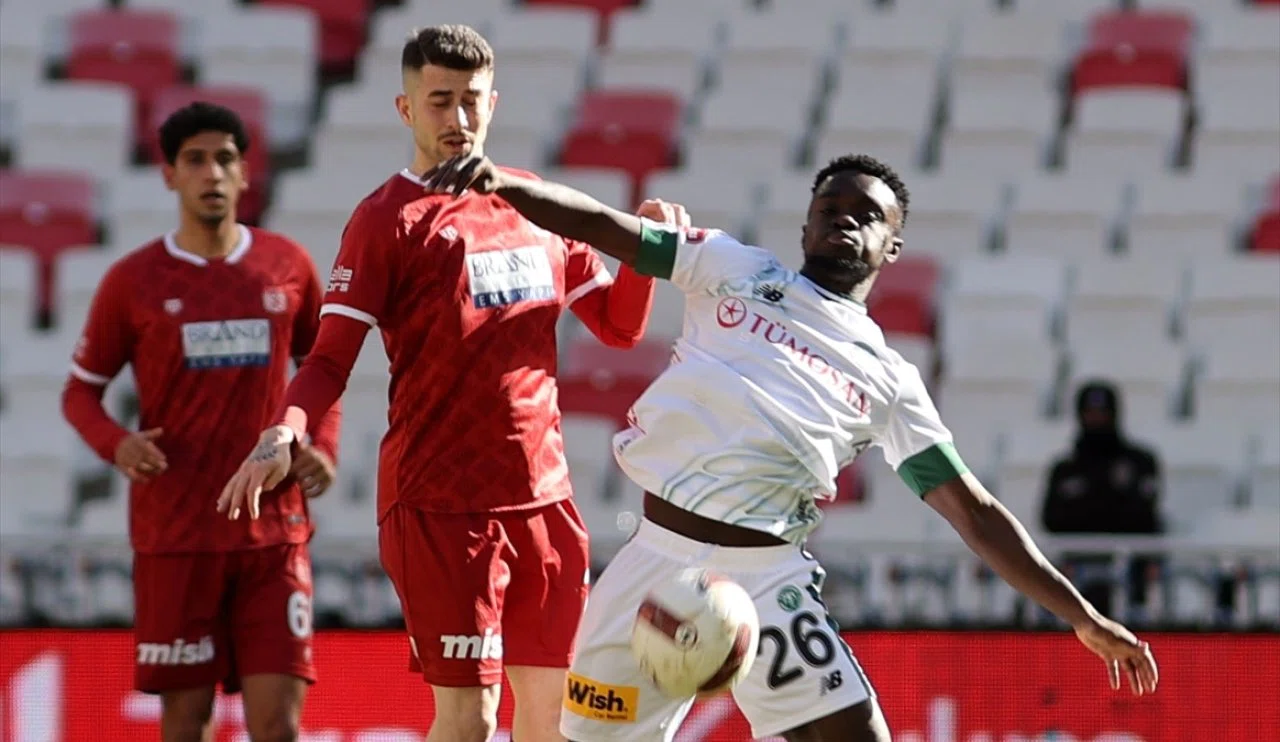 Konyaspor'da Boateng ve Sambou ilk maçlarına çıktı