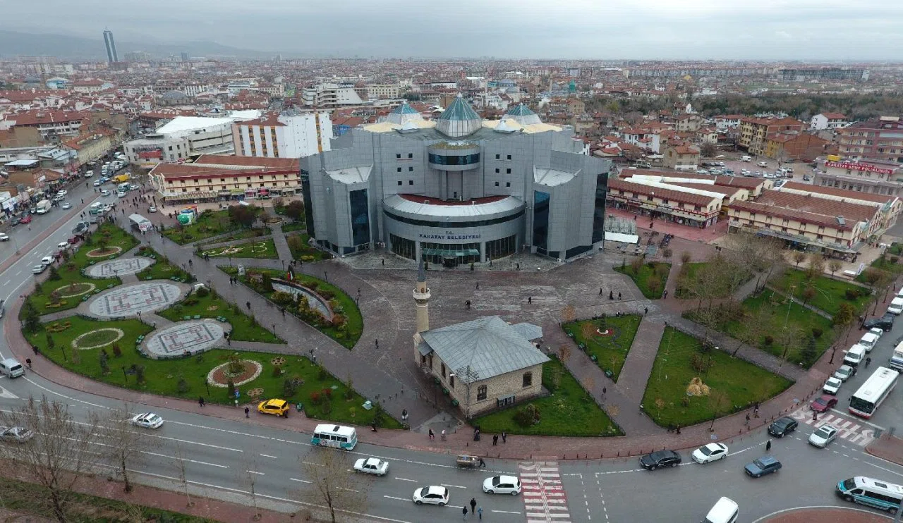 TIKLA- Oyunu ver!.. Karatay'da seçim heyecanı: Başkan kim olmalı?