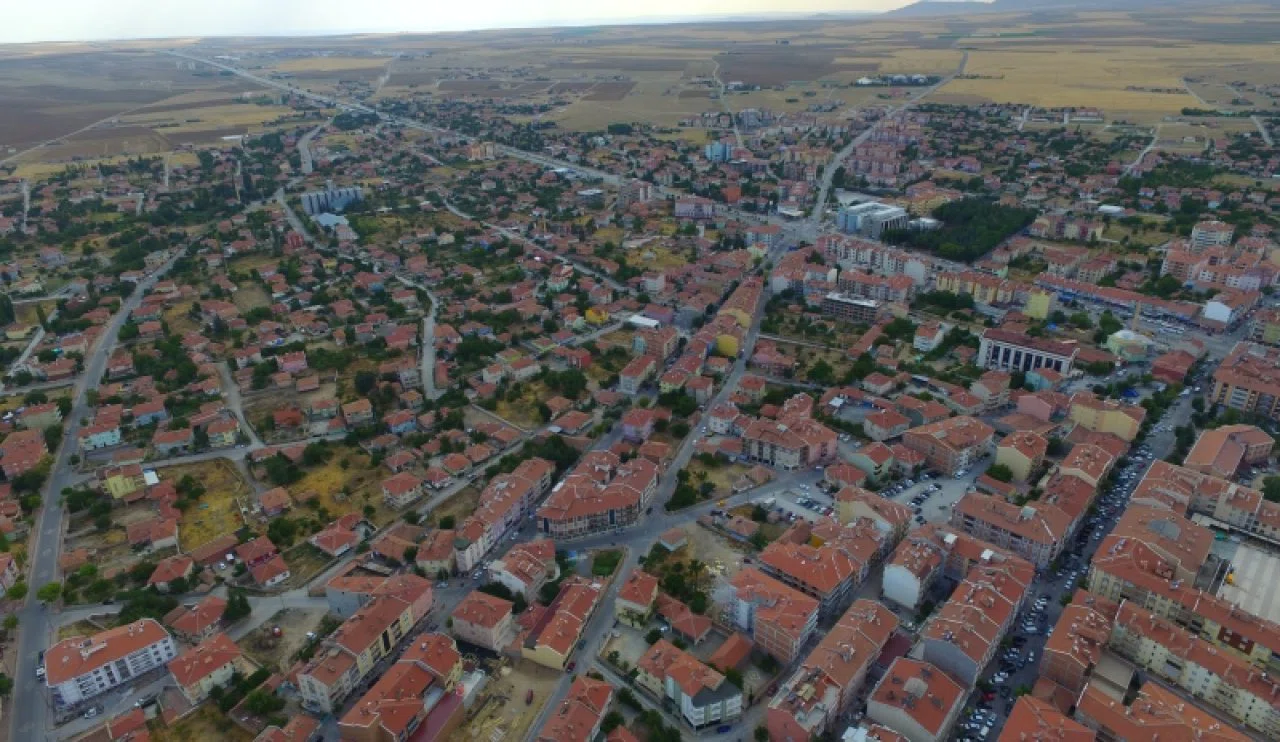 TIKLA- Oyunu ver!.. Kulu'da seçim heyecanı: Başkan kim olmalı?