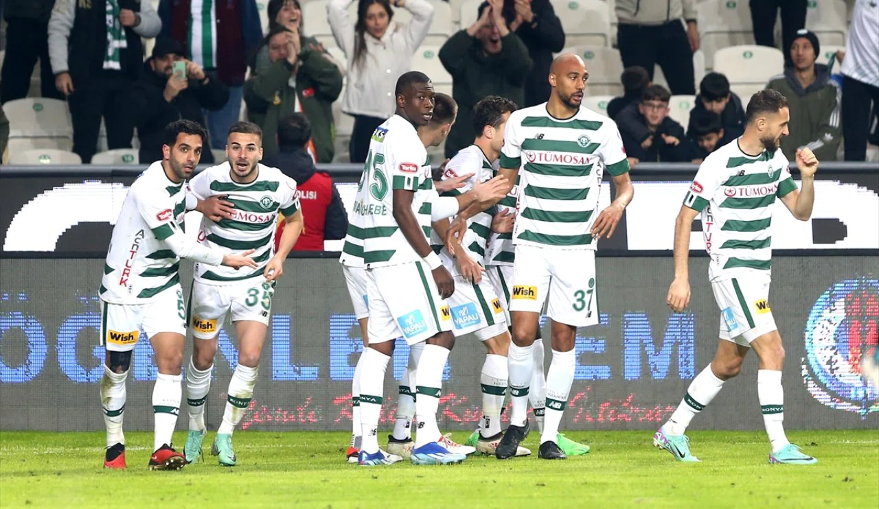 Konyaspor'dan kritik zafer! Kartal evinde uçuyor