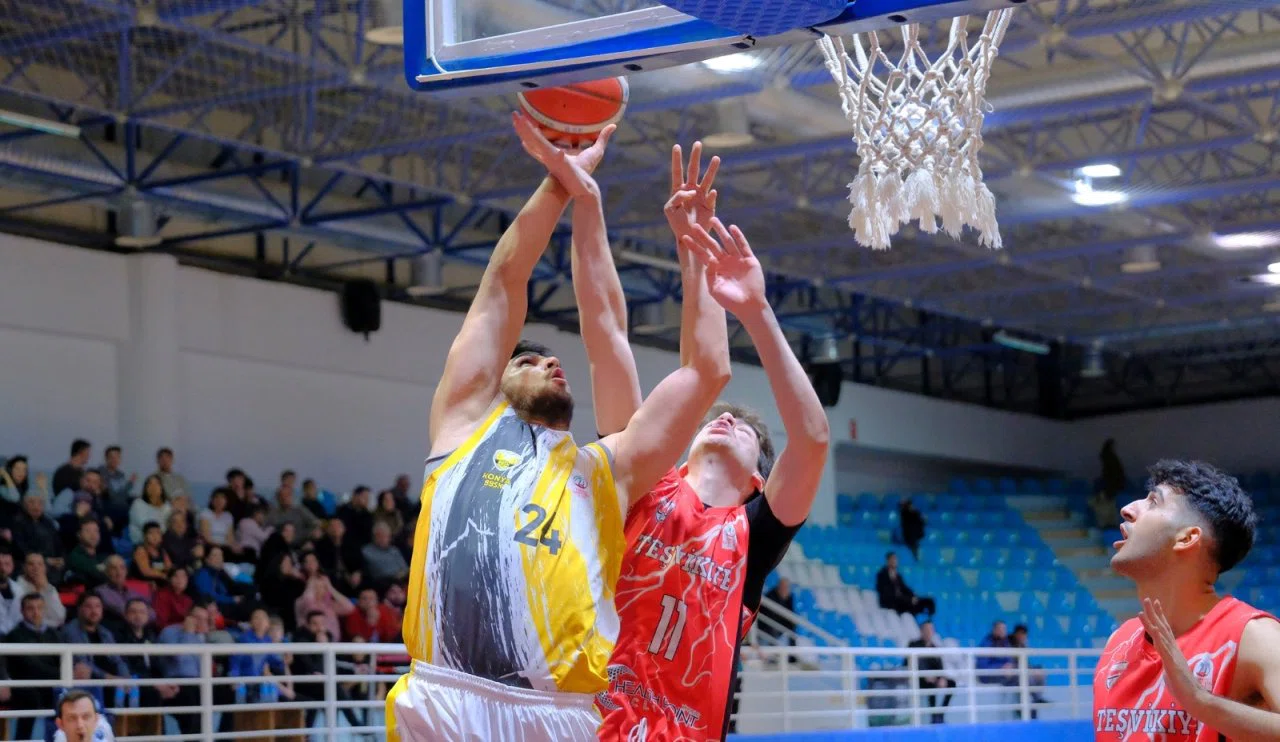 Büyükşehir, evinde 14'de 14 peşinde