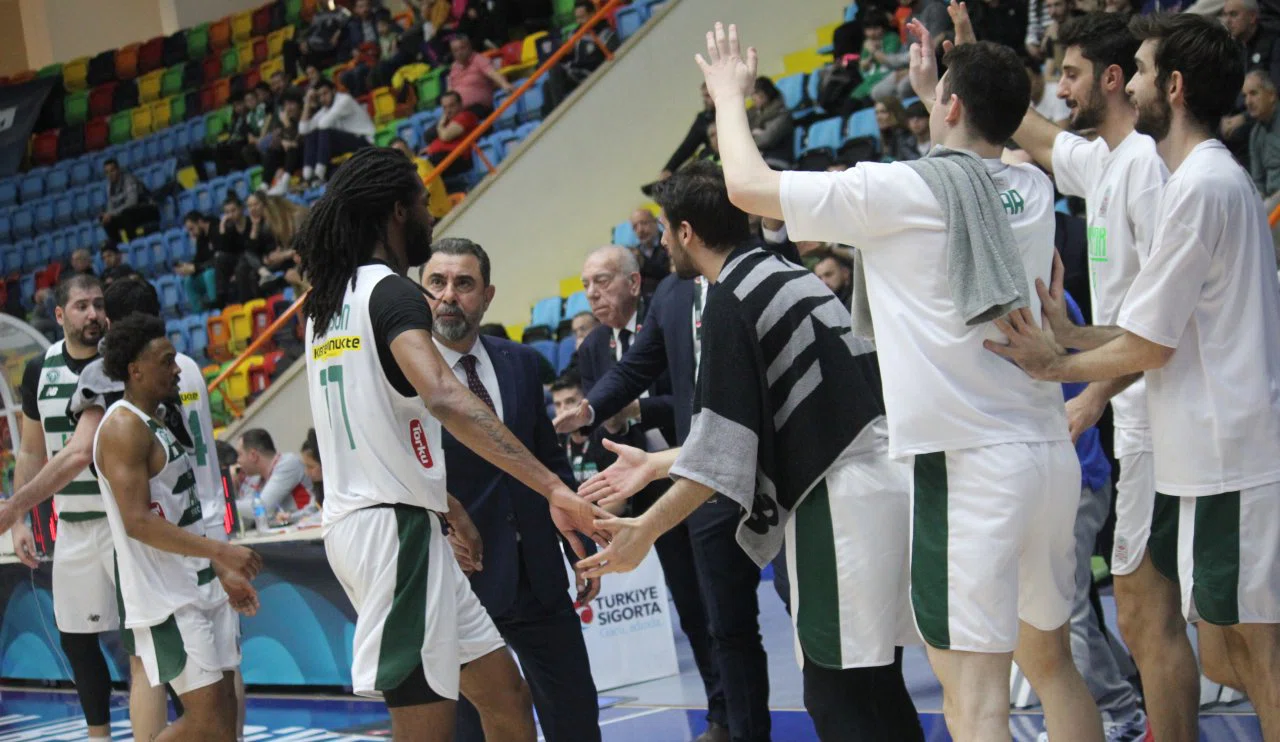 Konyaspor küme düşme hattından çıktı