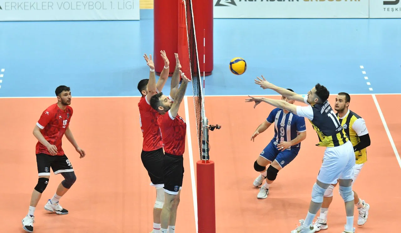 Konya'da voleybol heyecanı yaşanıyor