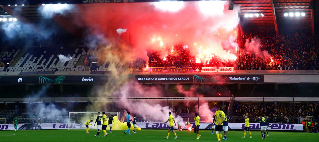 UEFA'dan Fenerbahçe'ye ceza!