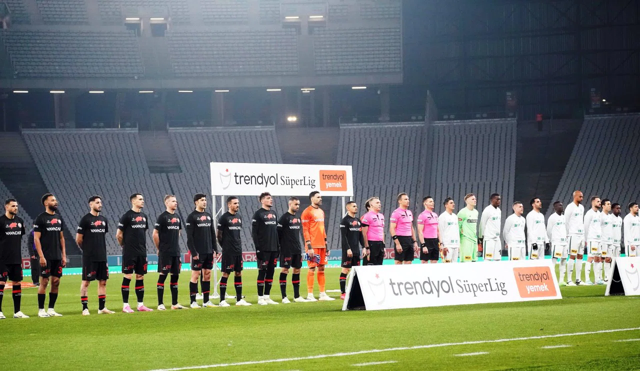 Karagümrük-Konyaspor maçı son sırada! İşte seyirci sayısı