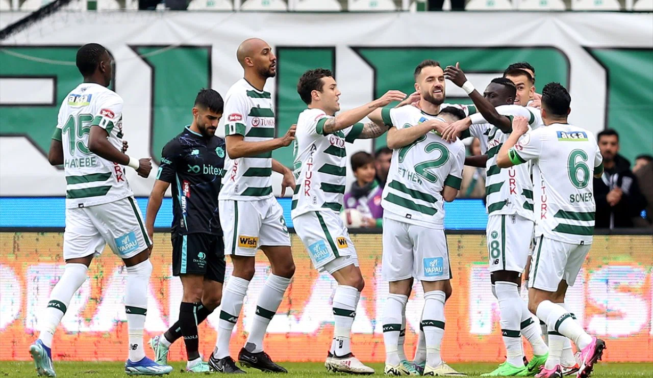 Konyaspor ligde kalma adına avantajlı