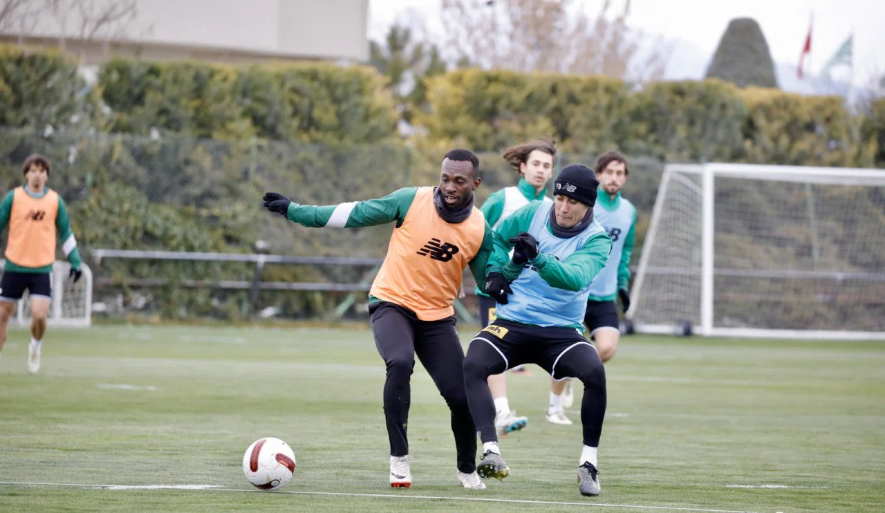 Konyaspor, Trabzonspor mesaisine devam edecek