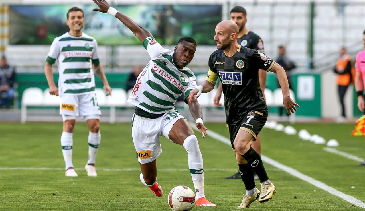 Konyaspor’da Hadebe, taraftardan isteklerini açıkladı